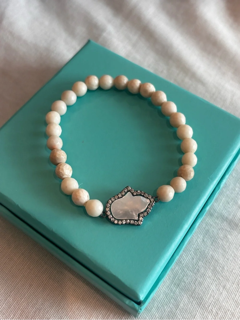 NEW Natural Stone Hamsa Bracelet Mother of Pearl Stretch New Beaded Bracelet